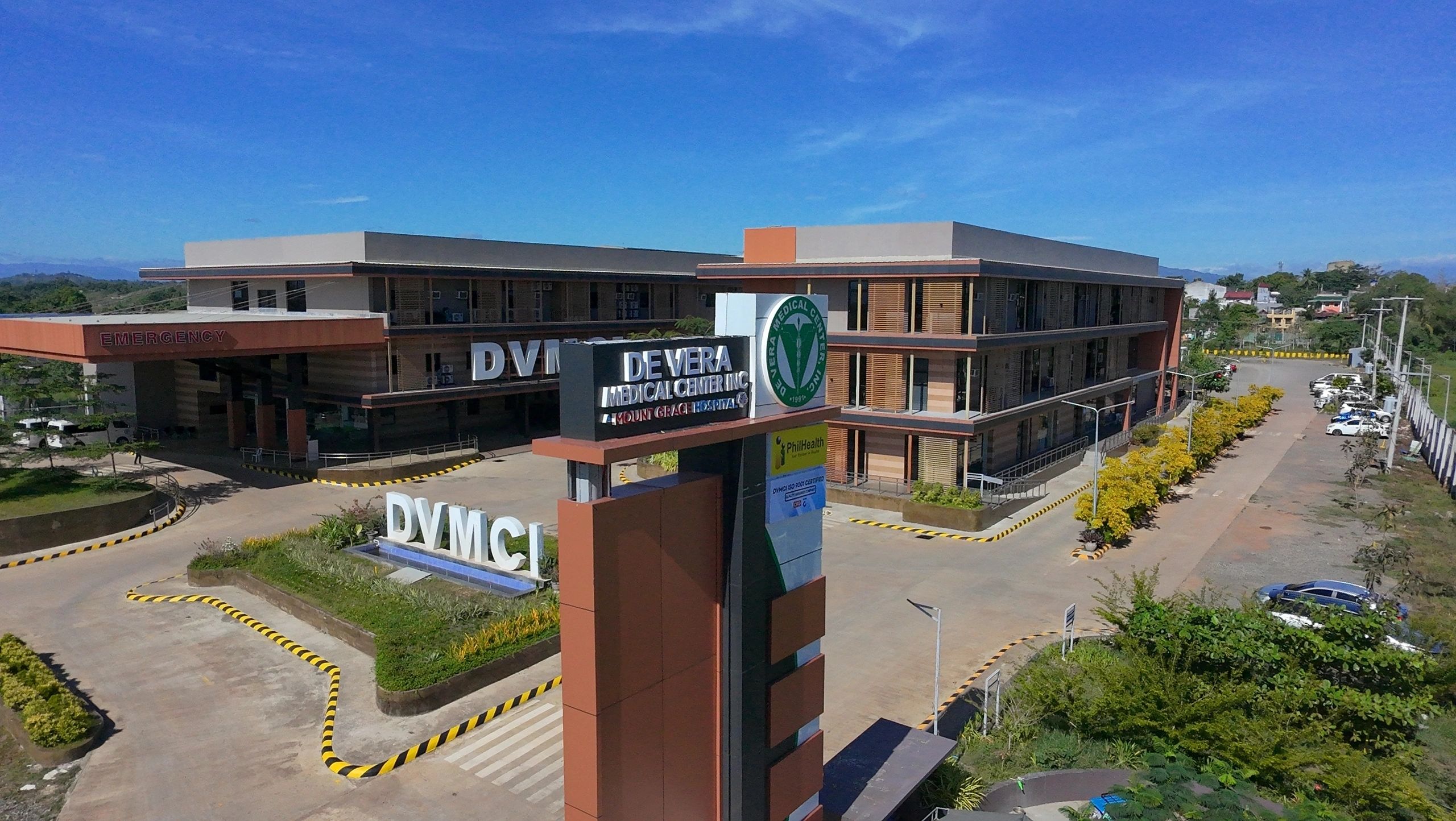 De Vera Medical Center hospital building