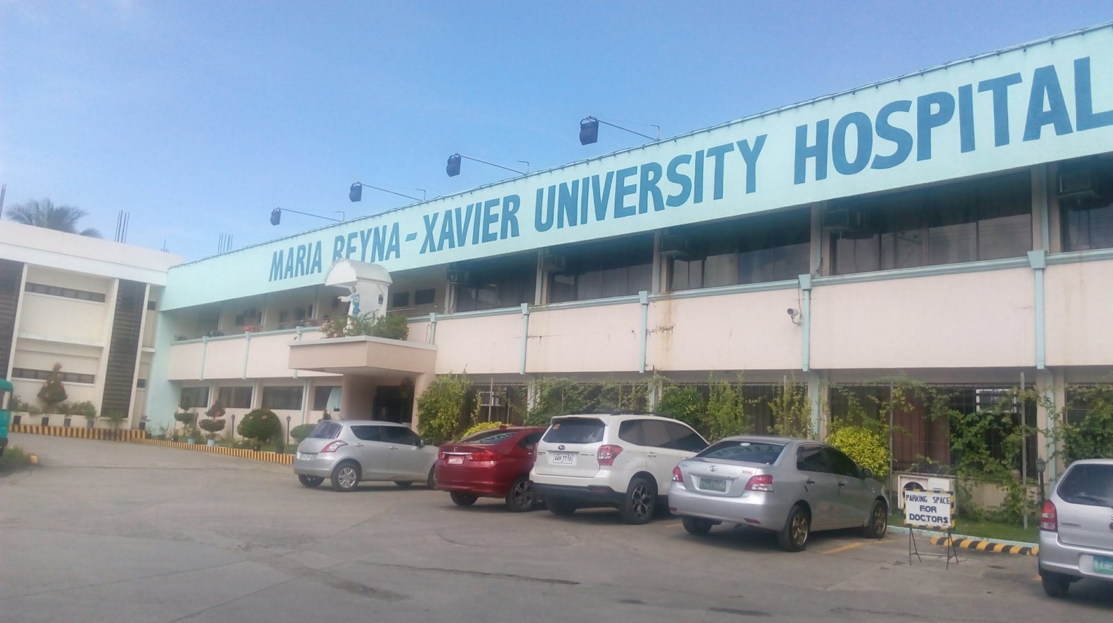 Maria Reyna–Xavier University Hospital hospital building